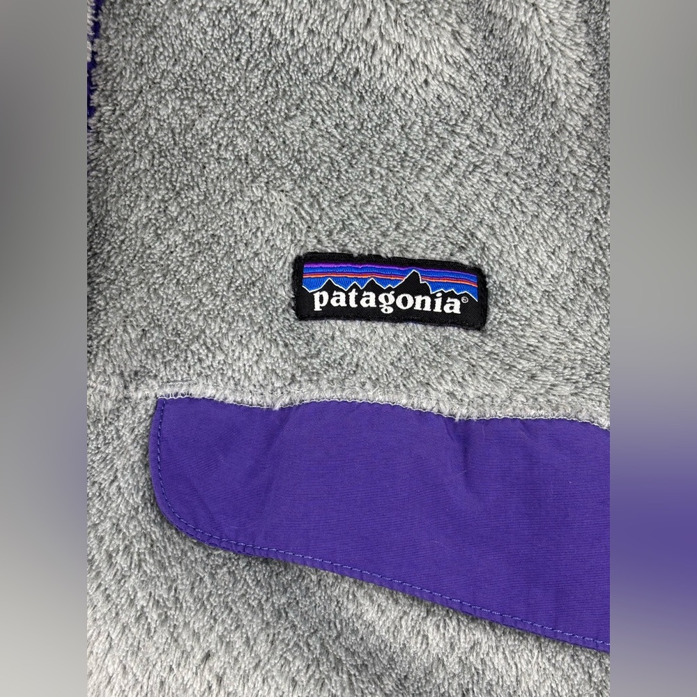 Patagonia | Re-Tool Snap-T Fleece Pullover | Tailored Grey/Purple | Size Medium - Picture 5 of 9